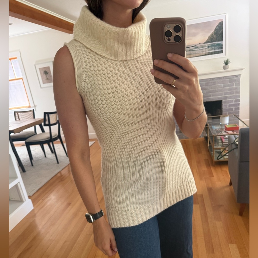 Cashmere Cream Sleeveless Turtleneck Sweater